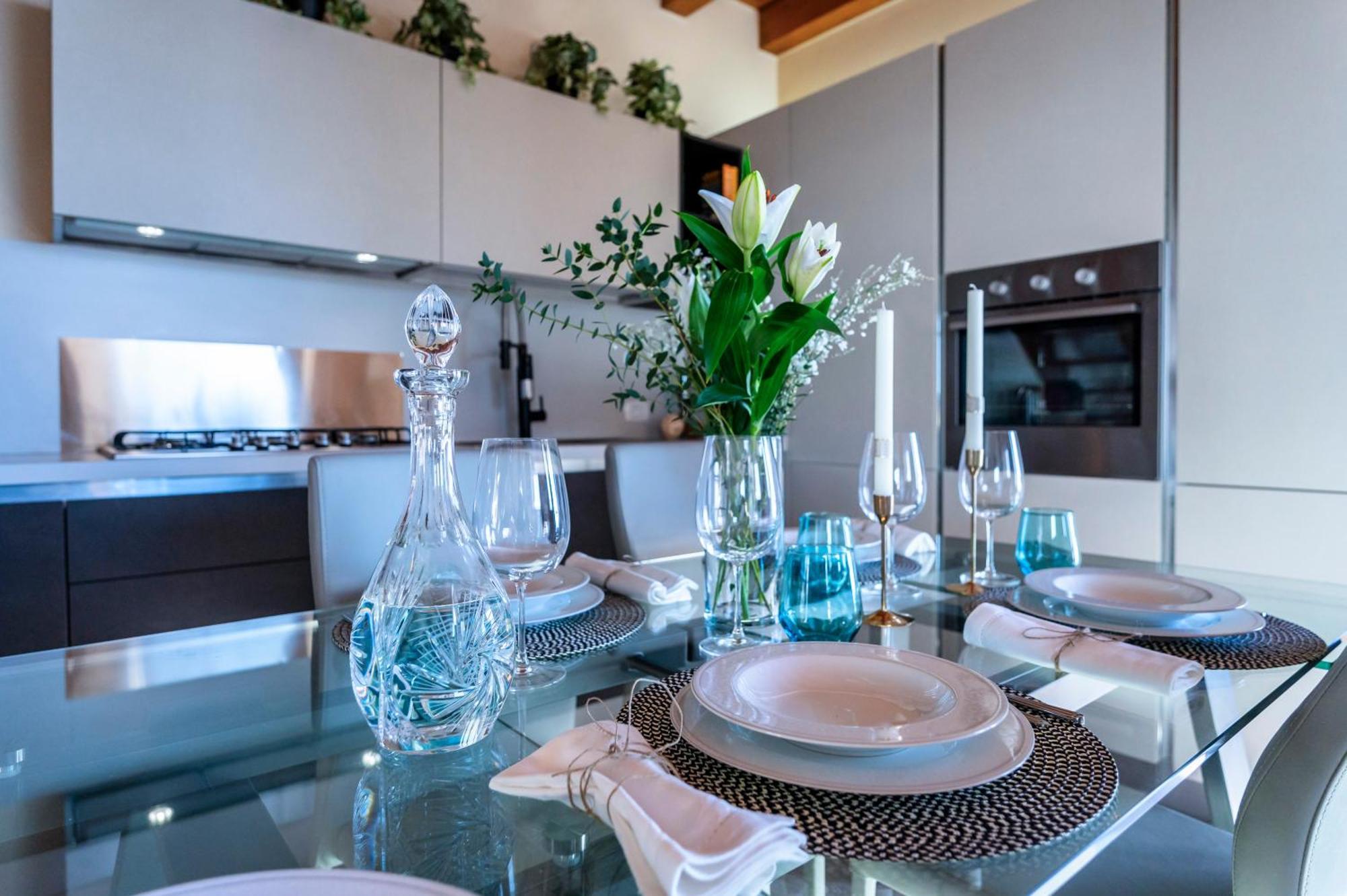 Iseo Lake Villa Con Vista Lago E Piscina Costa Volpino Luaran gambar